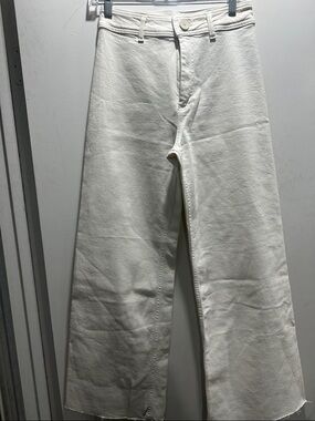 Zara Off-White Straight Jeans